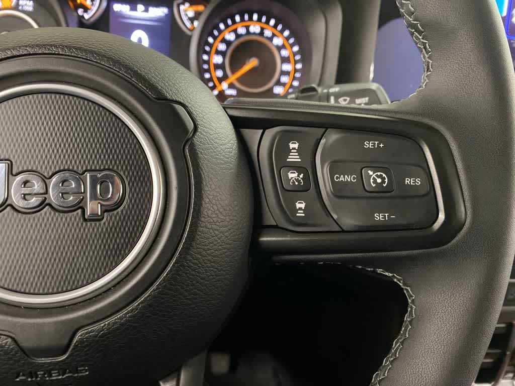 Thumbnail: 2025 Jeep Wrangler - 21