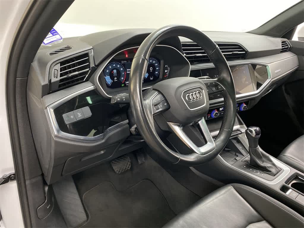 Thumbnail: 2024 Audi Q3 - 2