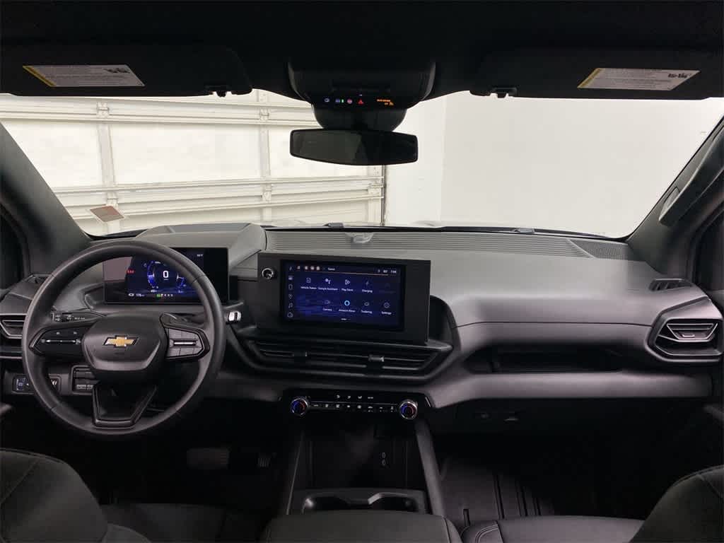 Thumbnail: 2024 Chevrolet Silverado EV - 12