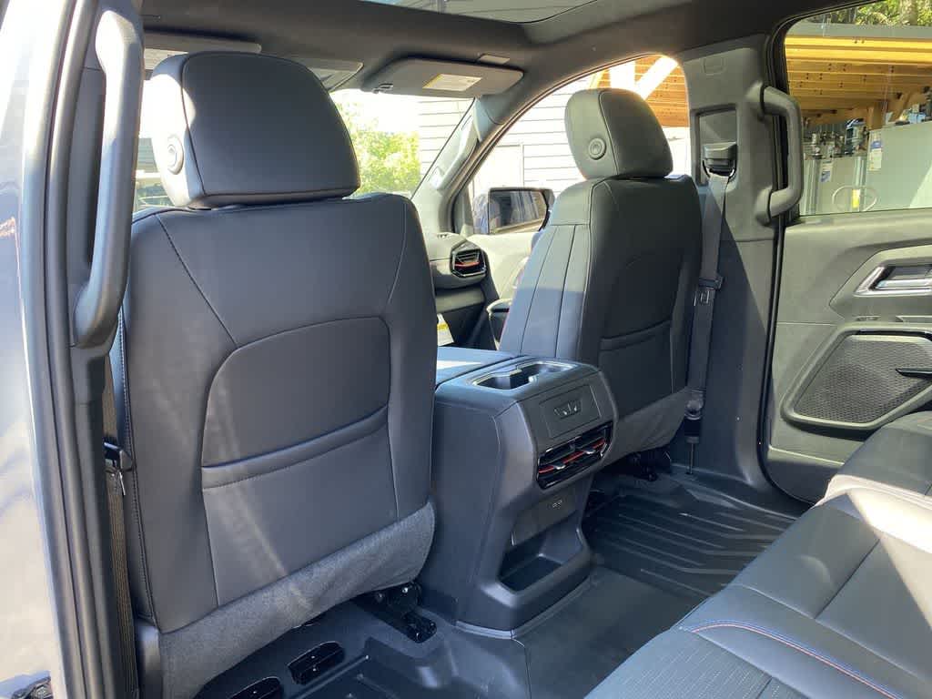 Thumbnail: 2025 Chevrolet Silverado EV - 15
