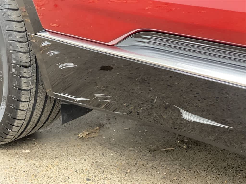 Thumbnail: 2025 Cadillac Lyriq - 30