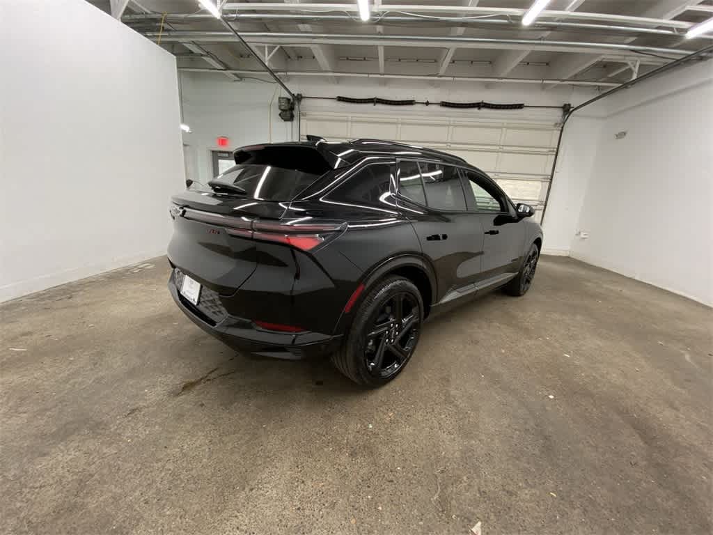 Thumbnail: 2024 Chevrolet Equinox - 6