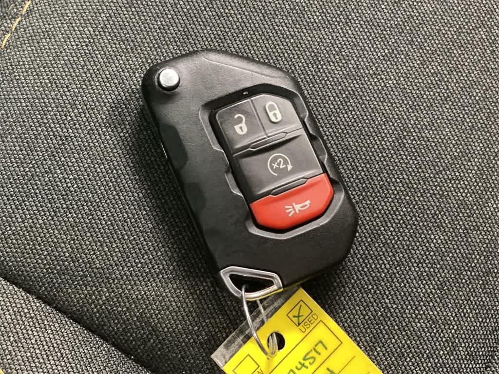 Thumbnail: 2024 Jeep Wrangler - 31