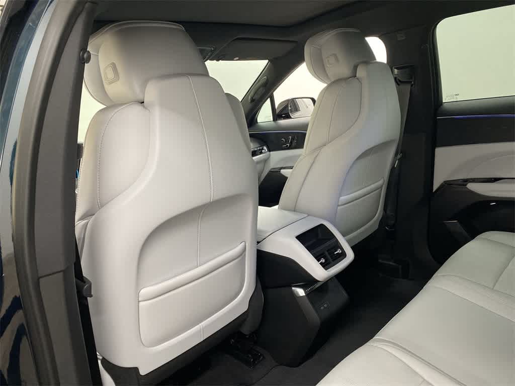 Thumbnail: 2024 Cadillac Lyriq - 17