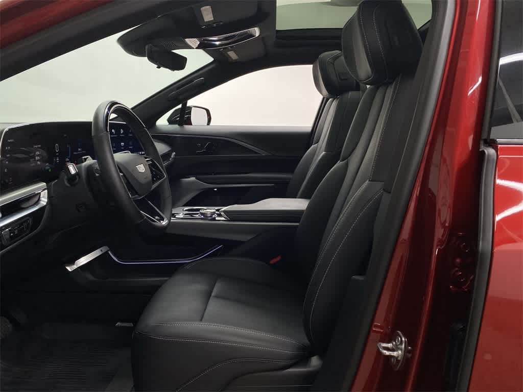 Thumbnail: 2025 Cadillac Lyriq - 14