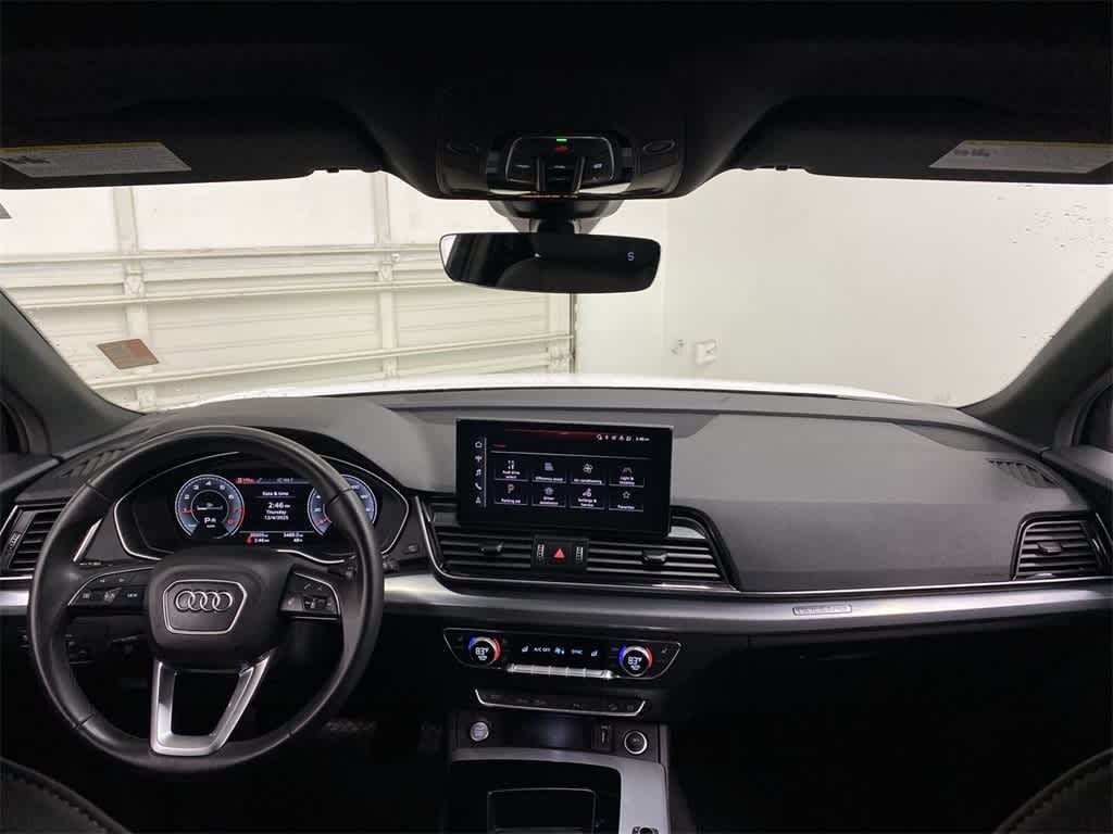 Thumbnail: 2025 Audi Q5 - 12