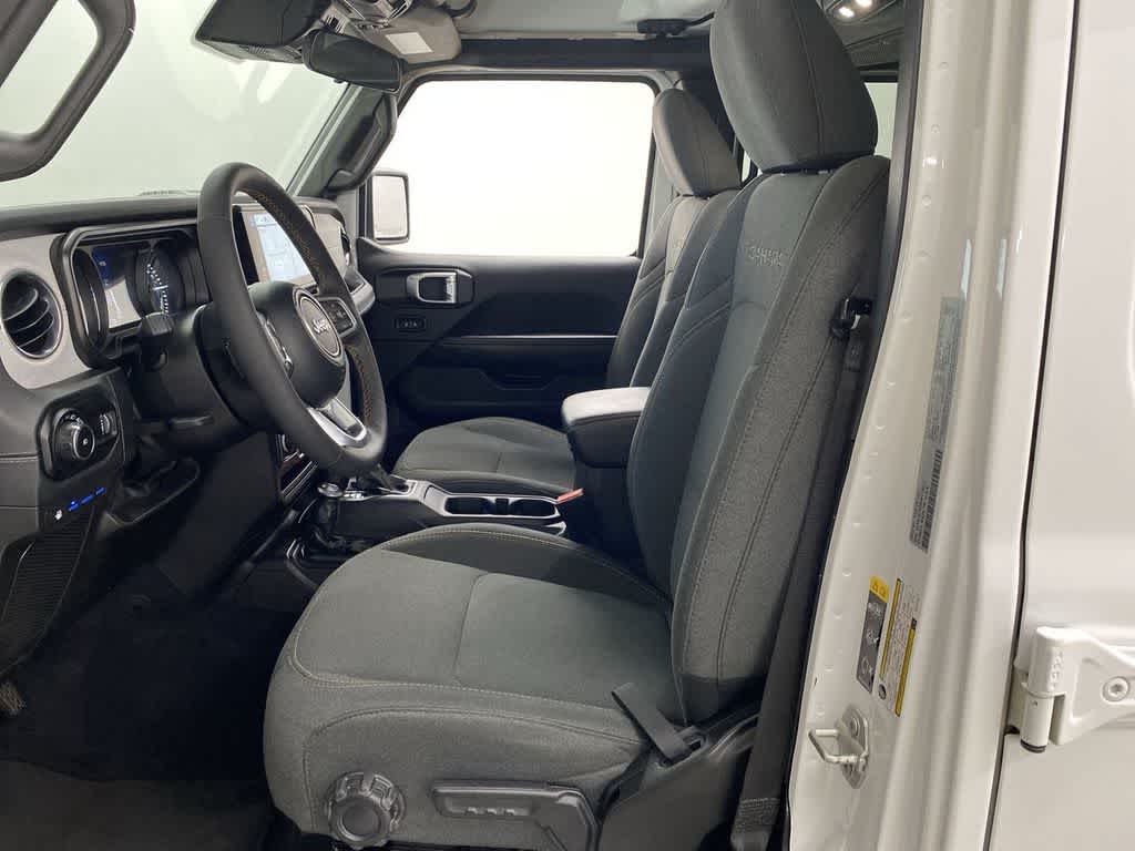 Thumbnail: 2024 Jeep Wrangler - 14