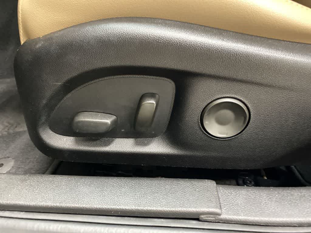 Thumbnail: 2023 Cadillac CT5 - 16