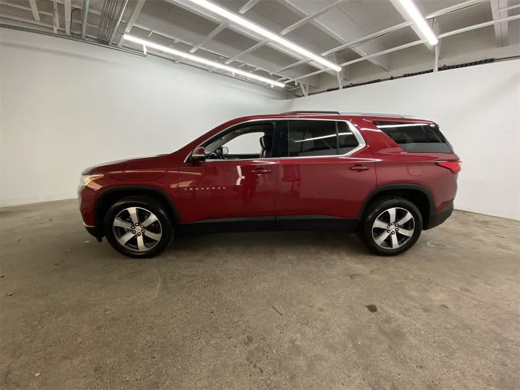 Thumbnail: 2018 Chevrolet Traverse - 3