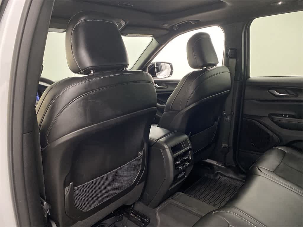 Thumbnail: 2024 Jeep Grand Cherokee - 15