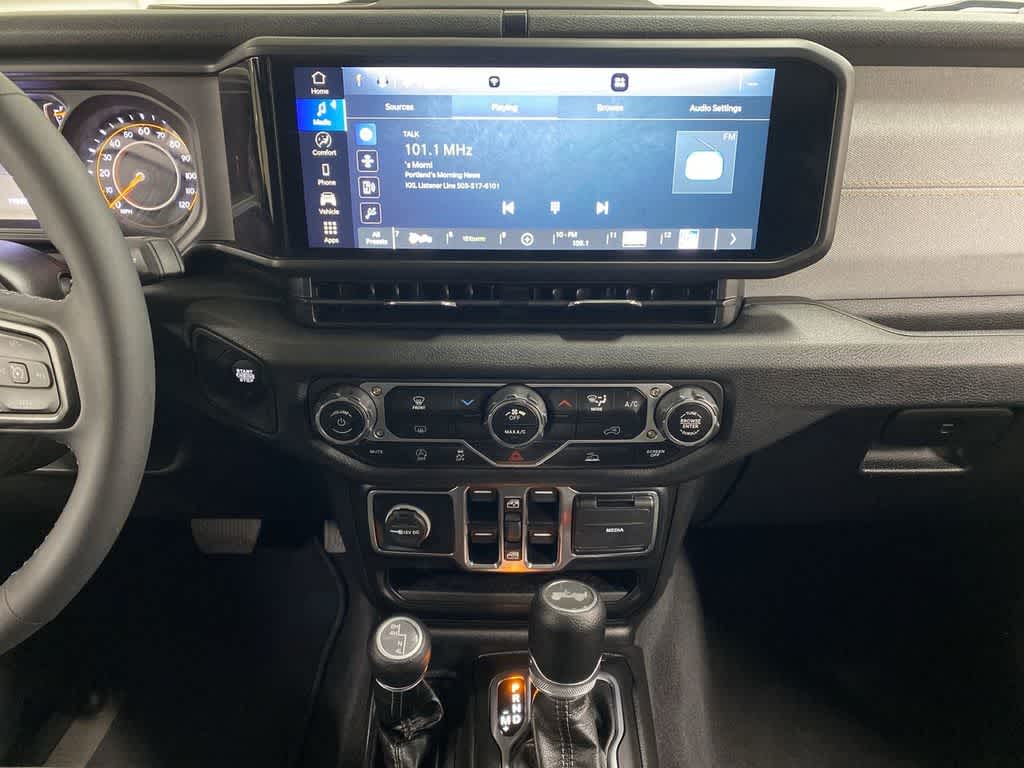 Thumbnail: 2025 Jeep Wrangler - 24