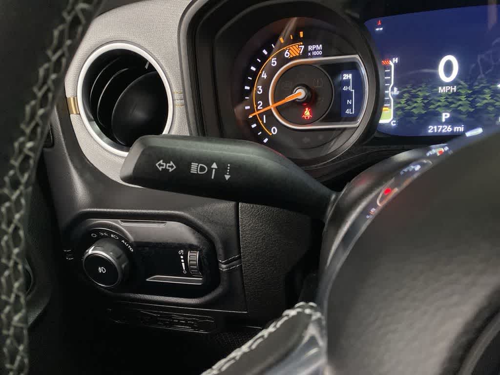 Thumbnail: 2025 Jeep Wrangler - 23