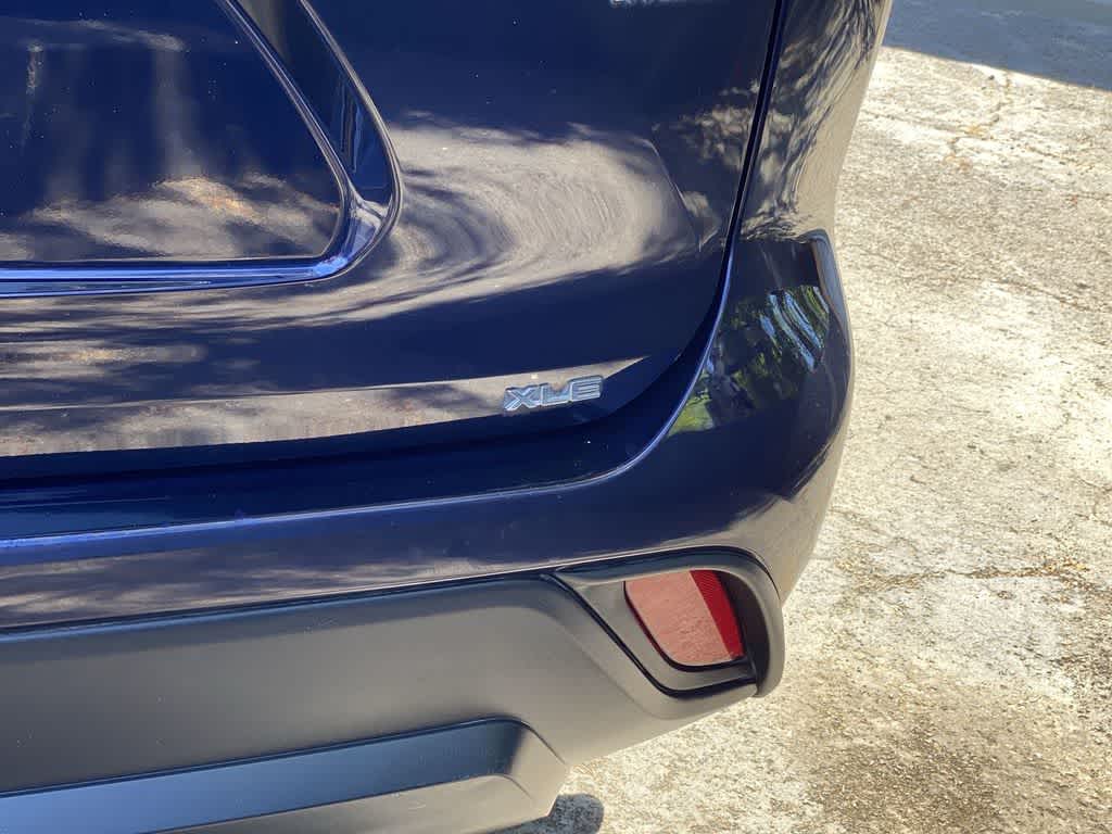 Thumbnail: 2021 Toyota Highlander - 11