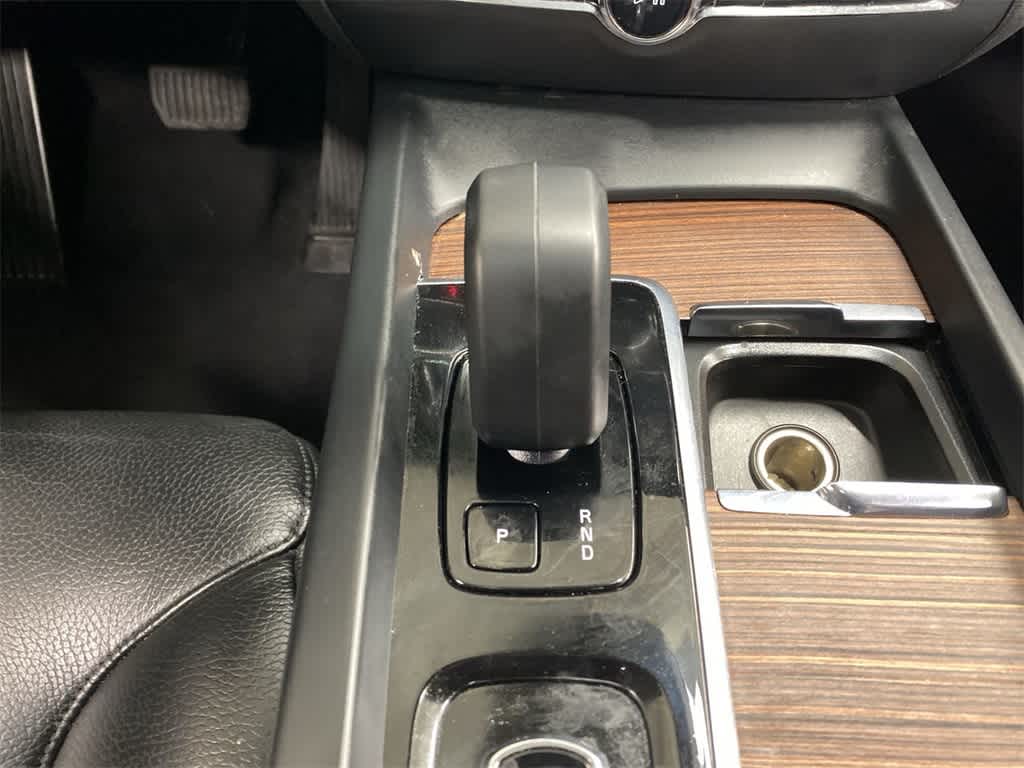 Thumbnail: 2024 Volvo S60 - 27