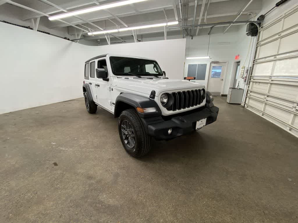 Thumbnail: 2025 Jeep Wrangler - 8