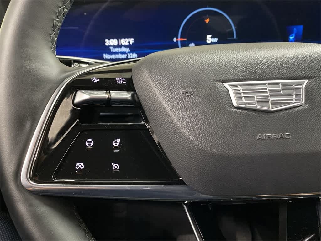 Thumbnail: 2025 Cadillac Lyriq - 19