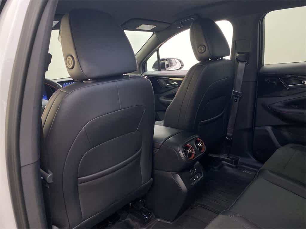 Thumbnail: 2024 Chevrolet Blazer EV - 17