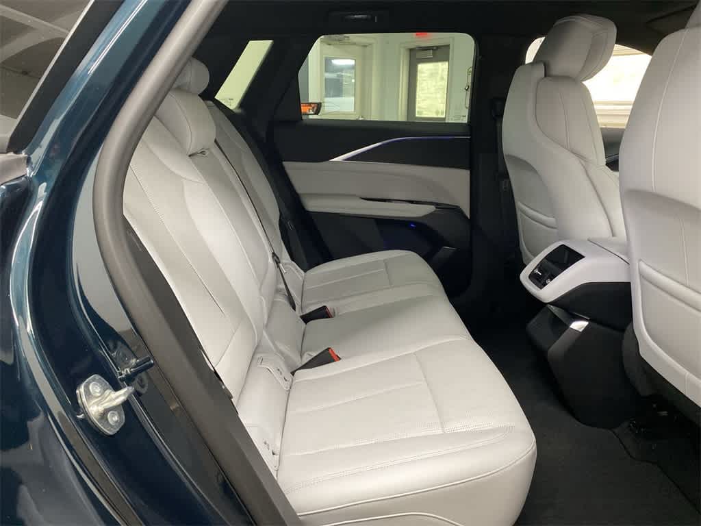 Thumbnail: 2024 Cadillac Lyriq - 19