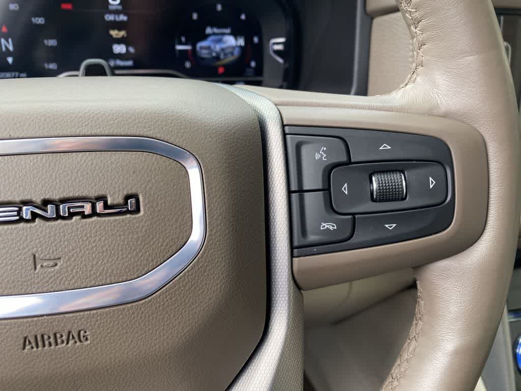 Thumbnail: 2024 GMC Yukon XL - 21