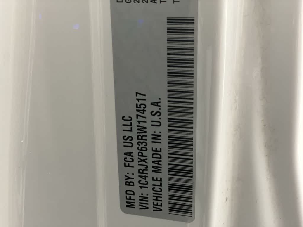 Thumbnail: 2024 Jeep Wrangler - 32