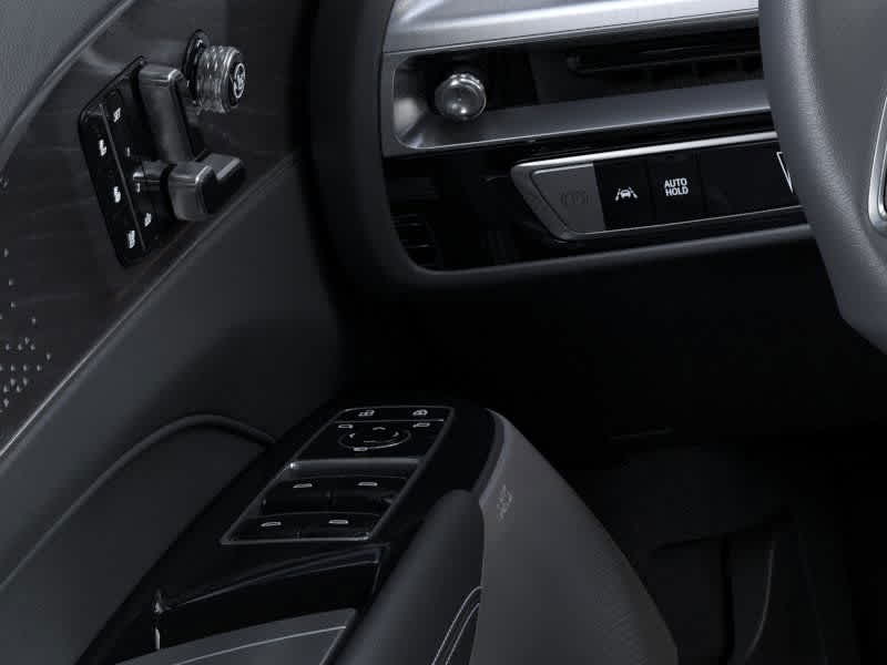 Thumbnail: 2026 Cadillac Lyriq - 22