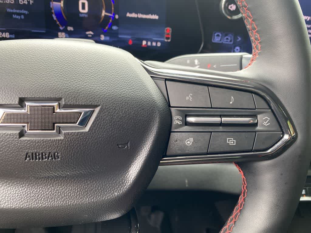 Thumbnail: 2025 Chevrolet Silverado EV - 21
