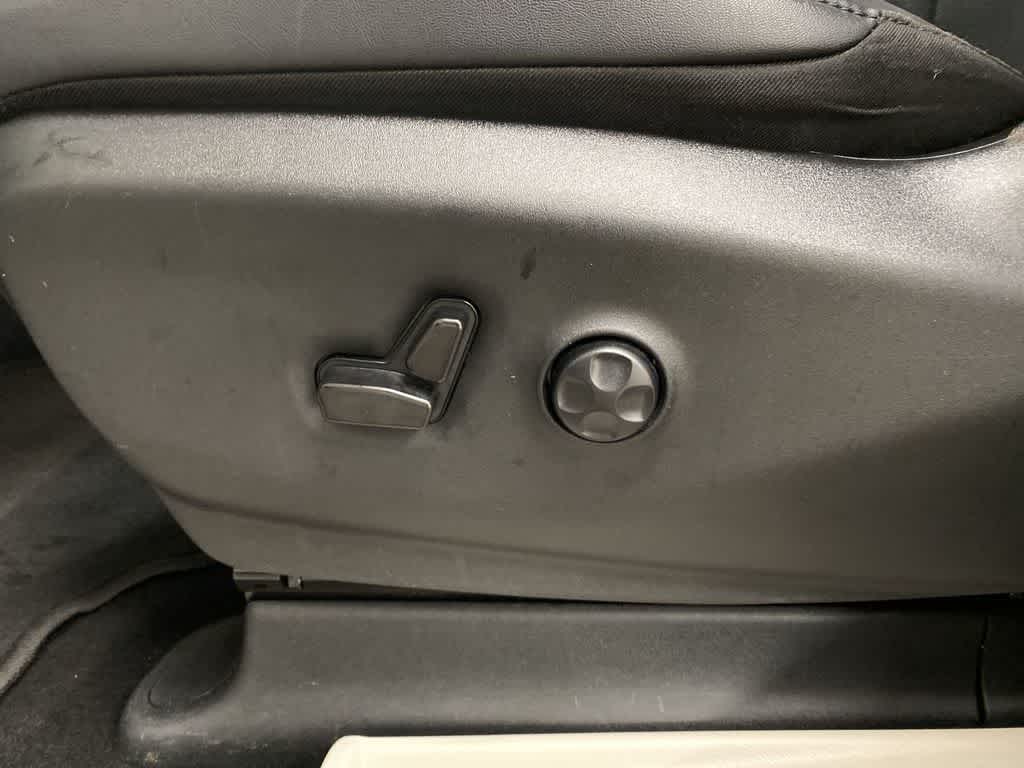 Thumbnail: 2024 Chrysler Pacifica - 14