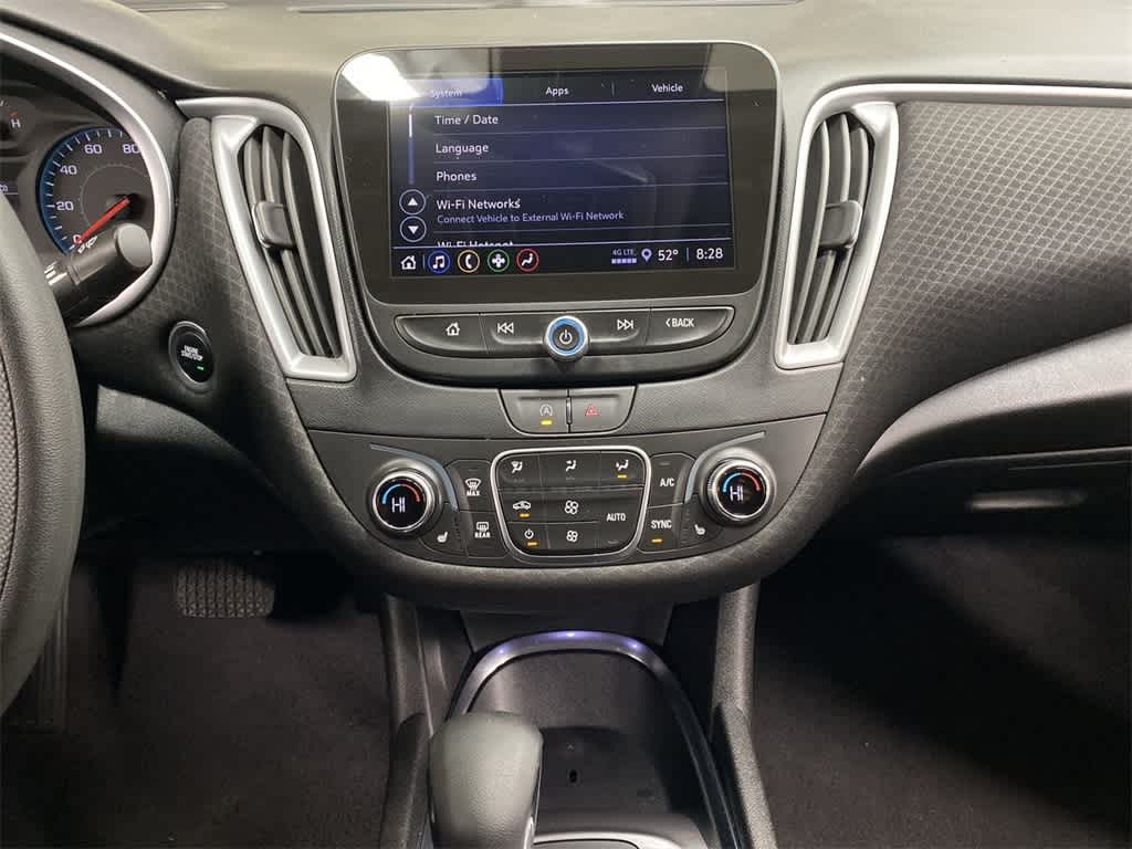 Thumbnail: 2023 Chevrolet Malibu - 24