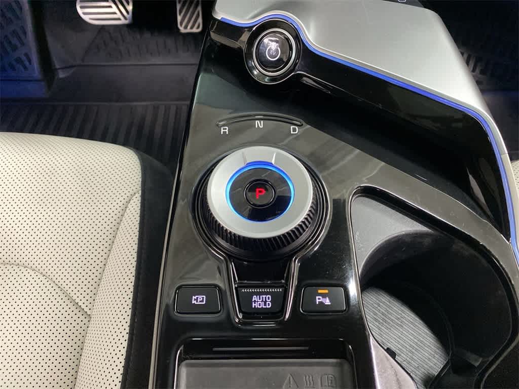 Thumbnail: 2022 Kia EV6 - 28