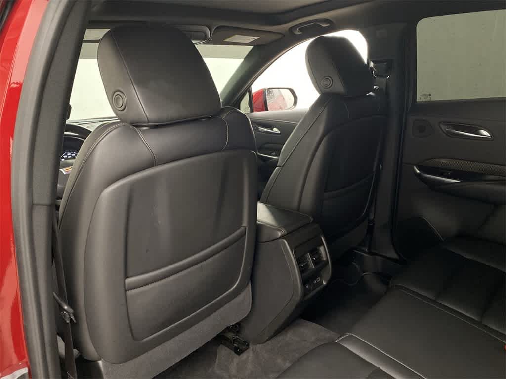 Thumbnail: 2021 Cadillac XT4 - 15