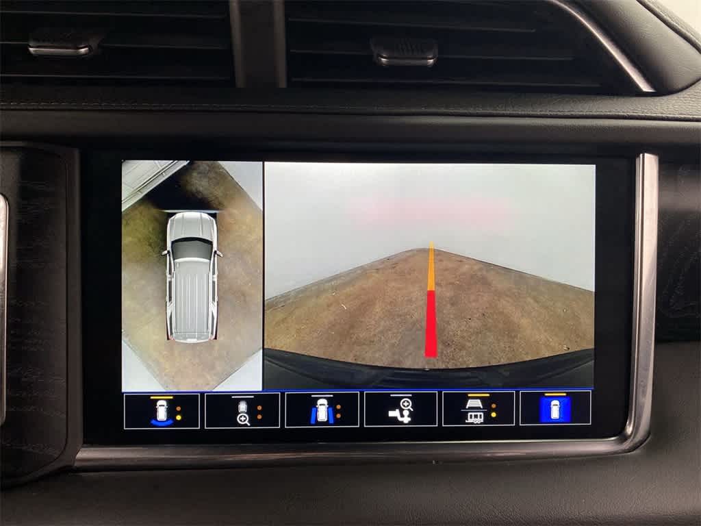 Thumbnail: 2021 GMC Yukon - 26