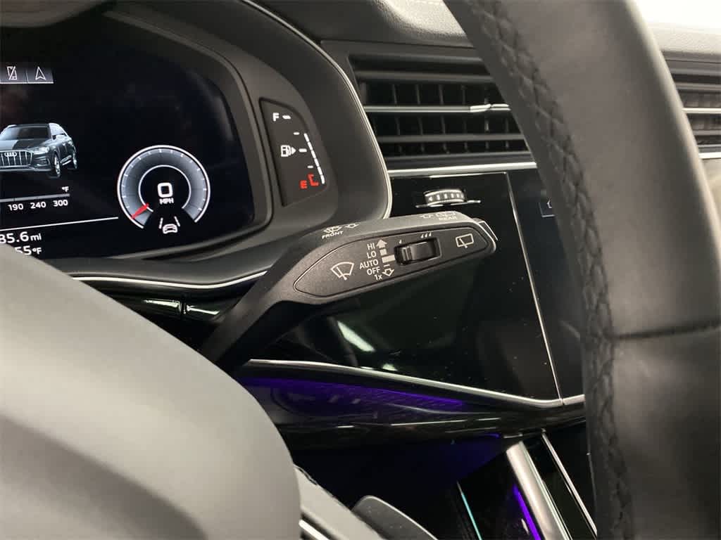 Thumbnail: 2023 Audi Q7 - 22