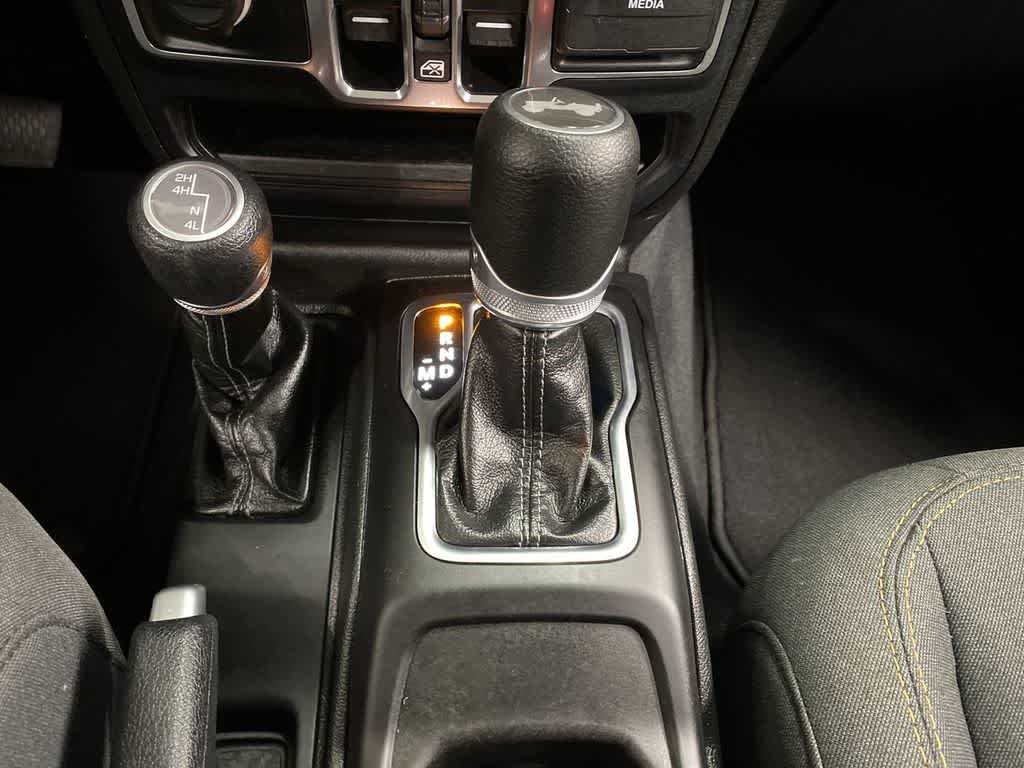 Thumbnail: 2025 Jeep Wrangler - 26