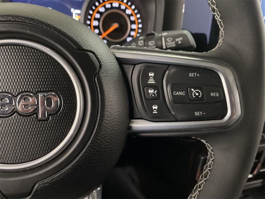 Thumbnail: 2025 Jeep Wrangler - 21