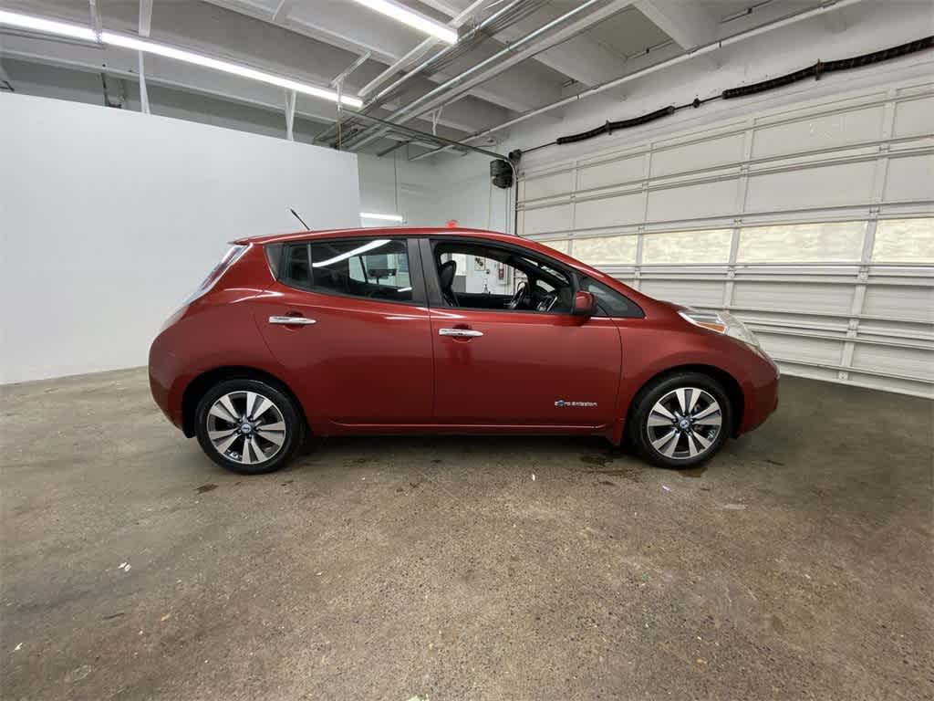 Thumbnail: 2013 Nissan Leaf - 7