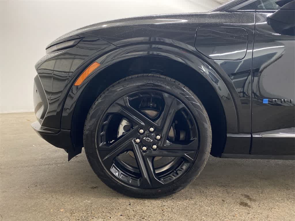 Thumbnail: 2024 Chevrolet Equinox - 12