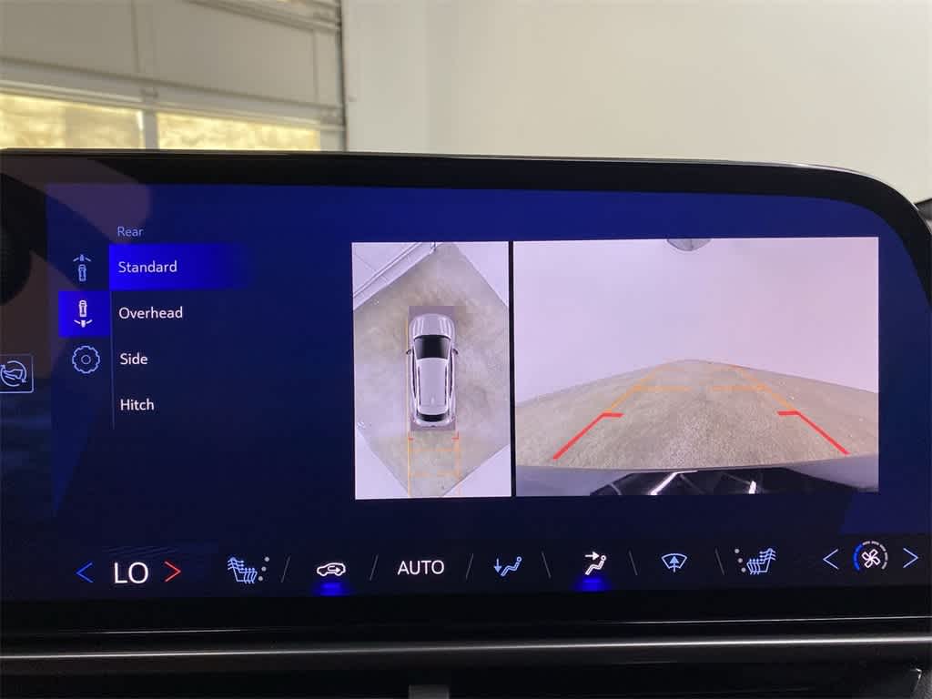 Thumbnail: 2024 Chevrolet Equinox - 25