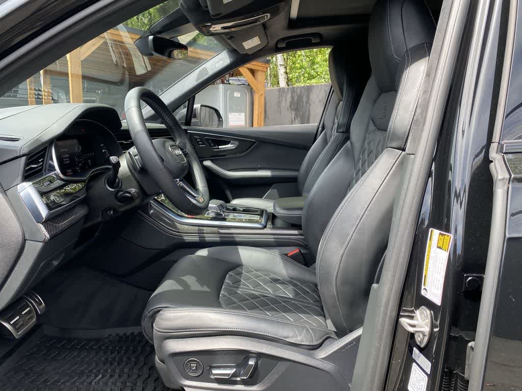 Thumbnail: 2023 Audi SQ7 - 14