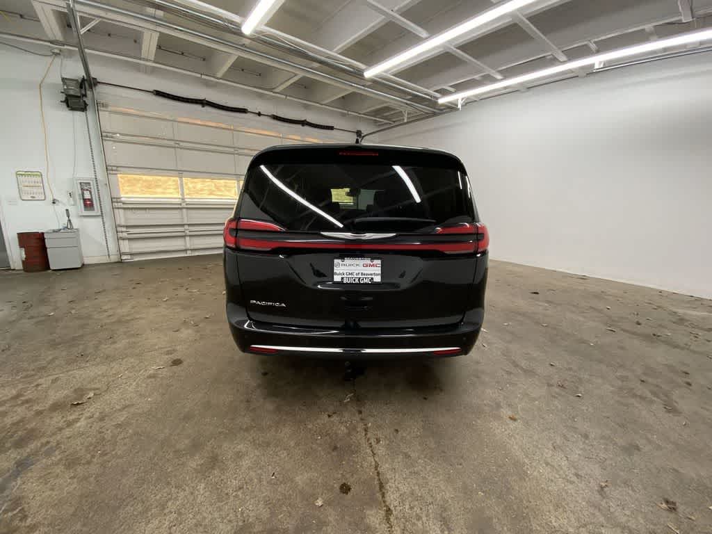 Thumbnail: 2023 Chrysler Pacifica - 5