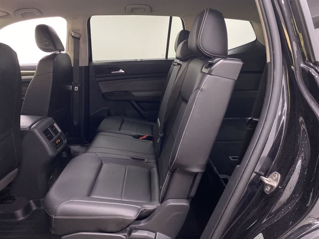 Thumbnail: 2021 Volkswagen Atlas - 17