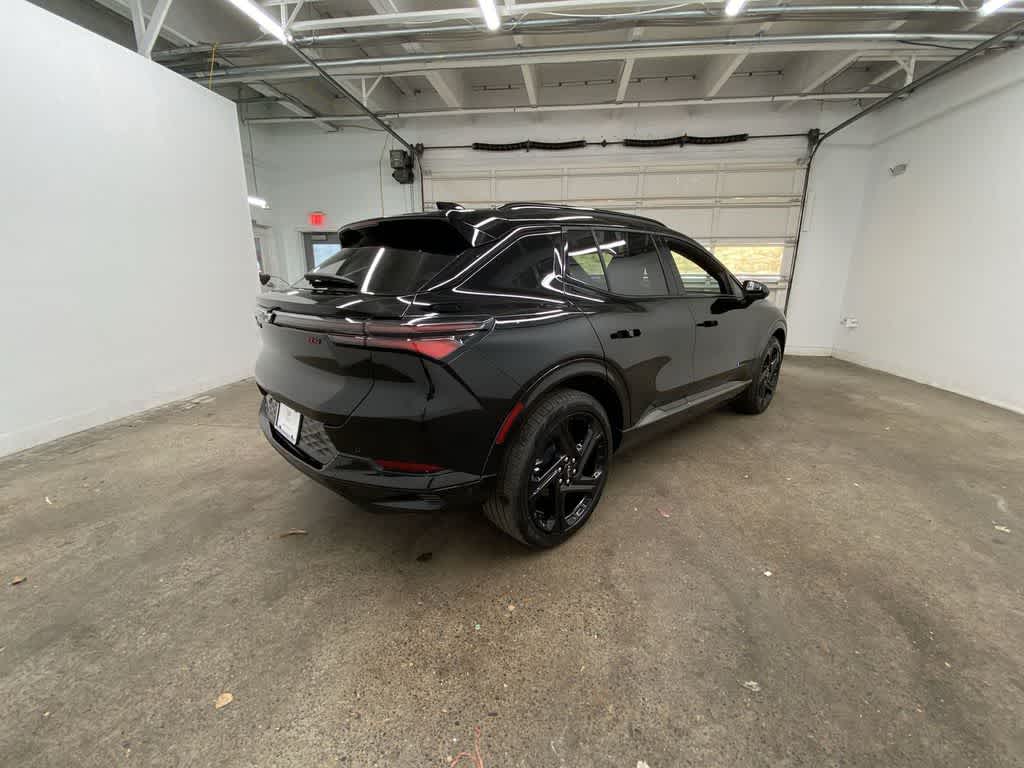 Thumbnail: 2024 Chevrolet Equinox - 6