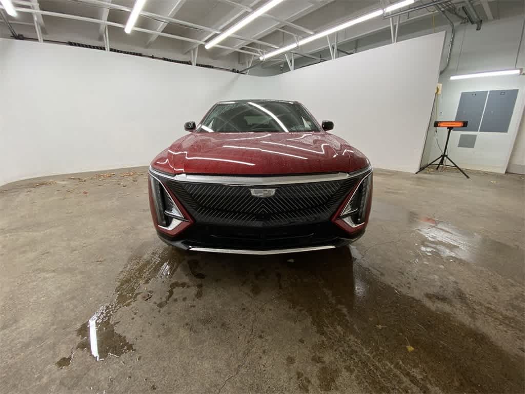 Thumbnail: 2025 Cadillac Lyriq - 9