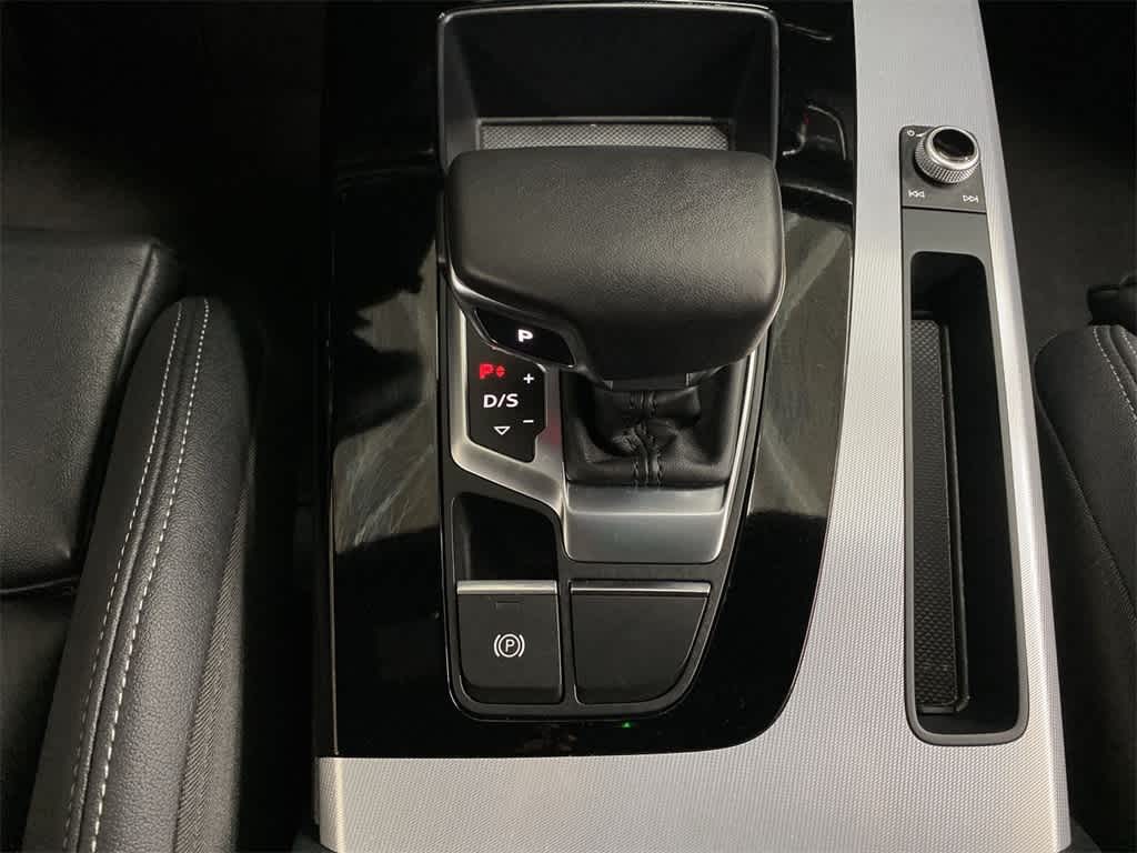 Thumbnail: 2025 Audi Q5 - 26