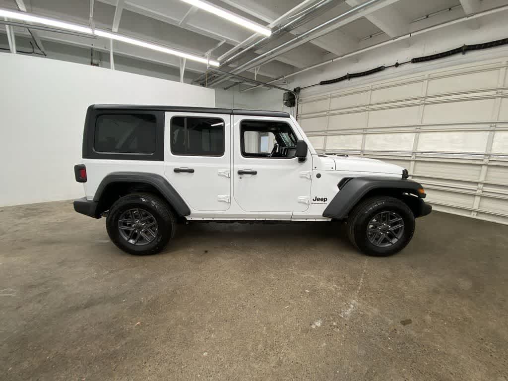 Thumbnail: 2025 Jeep Wrangler - 7