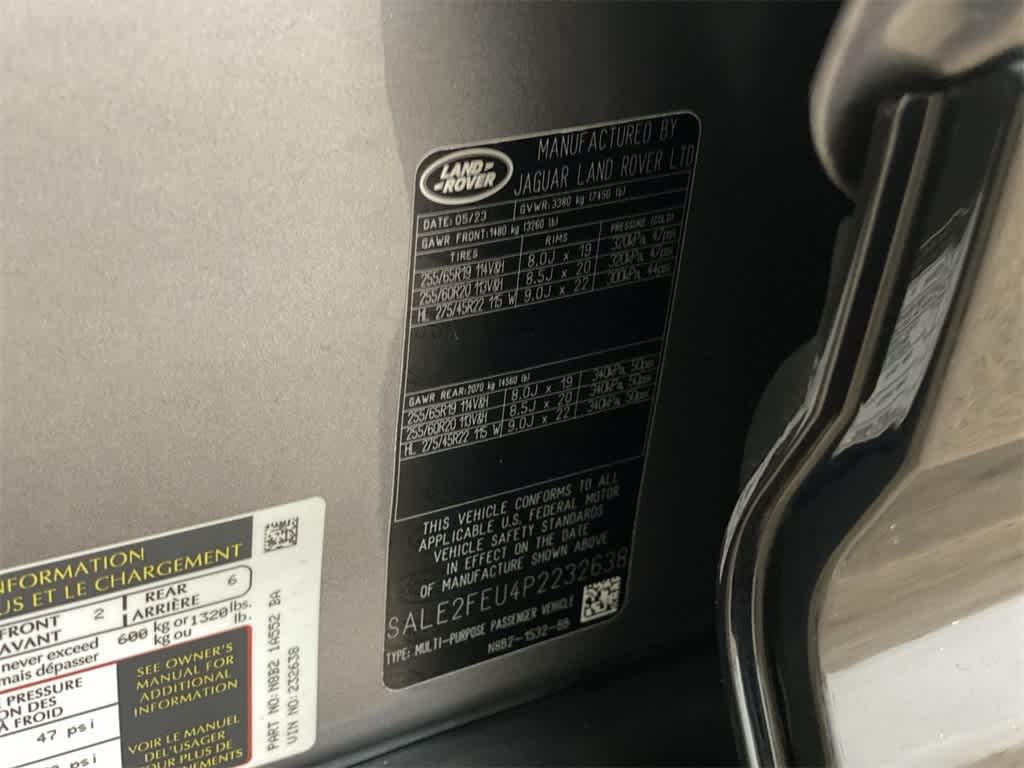 Thumbnail: 2023 Land Rover Defender - 32