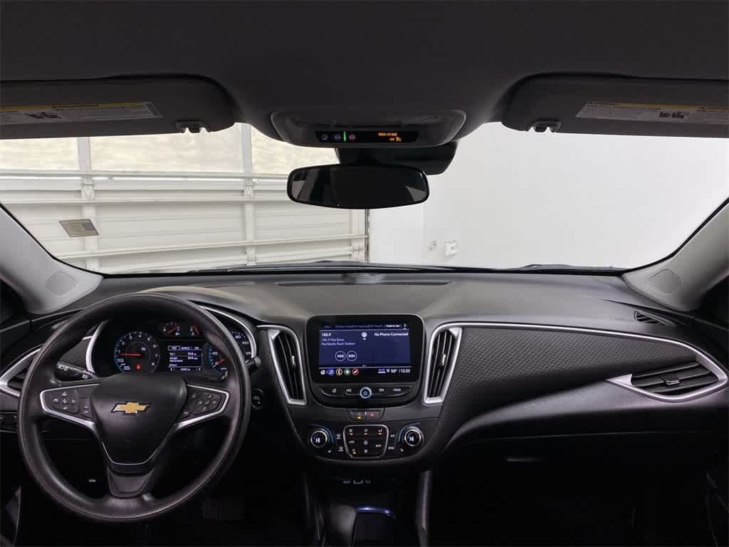Thumbnail: 2023 Chevrolet Malibu - 12