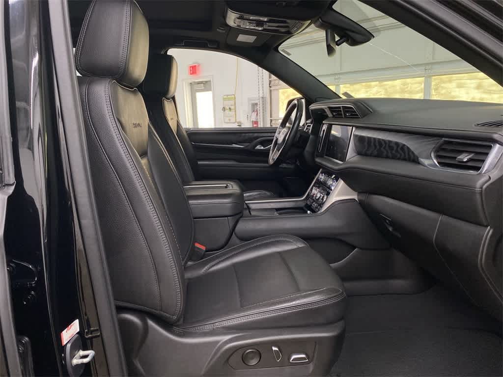 Thumbnail: 2022 GMC Yukon XL - 18