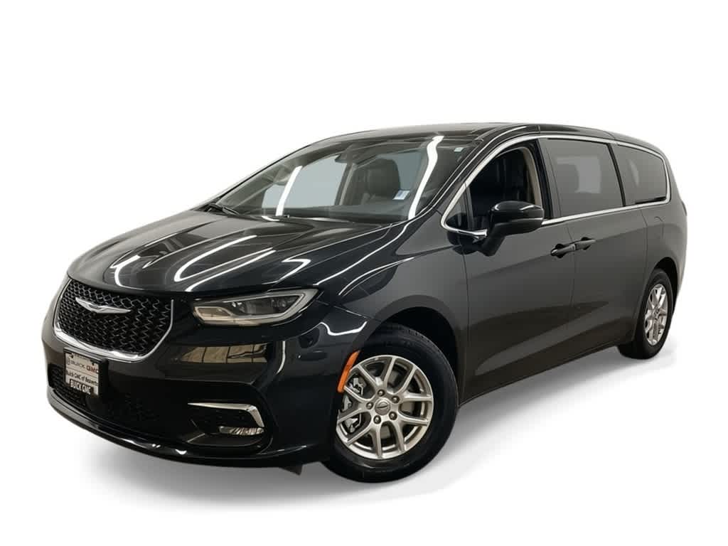 2023 Chrysler Pacifica Touring L -
                  Portland, OR