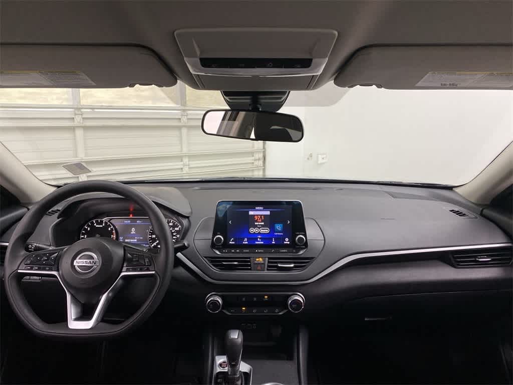2022 Nissan Altima SV 14