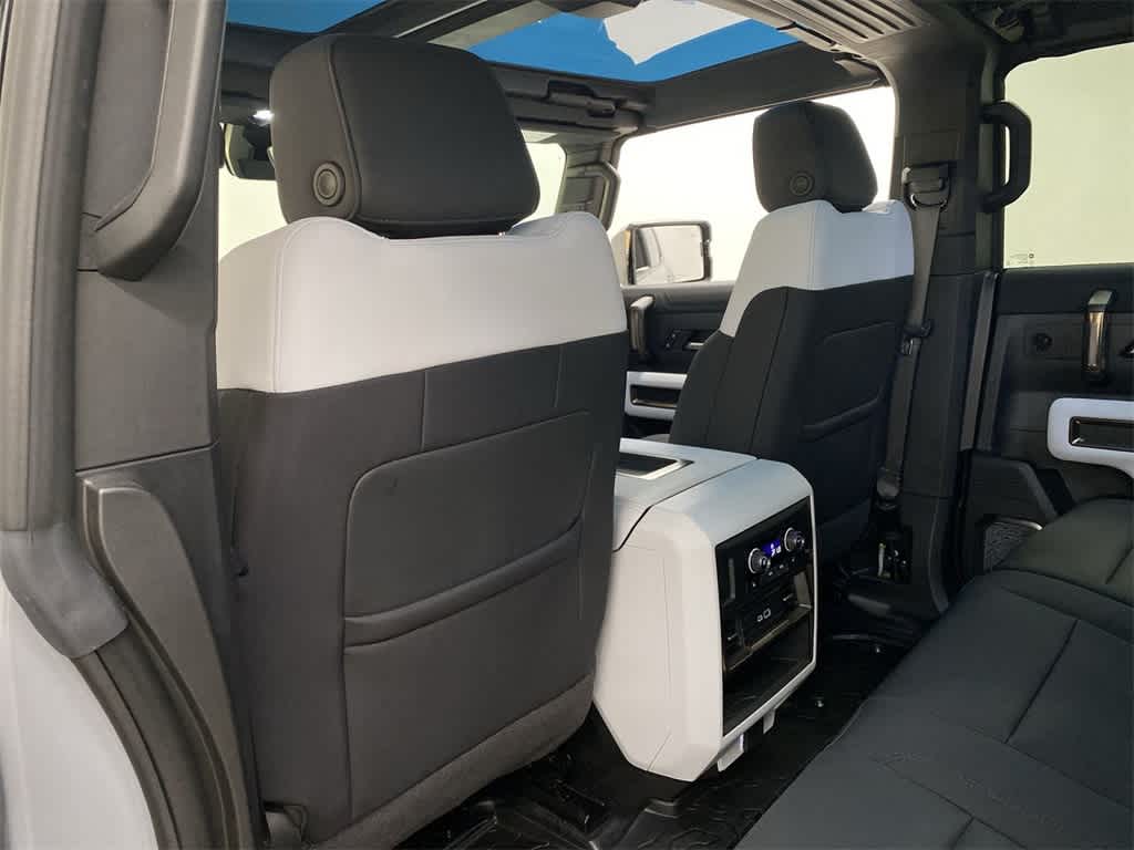 Thumbnail: 2024 GMC Hummer EV - 15